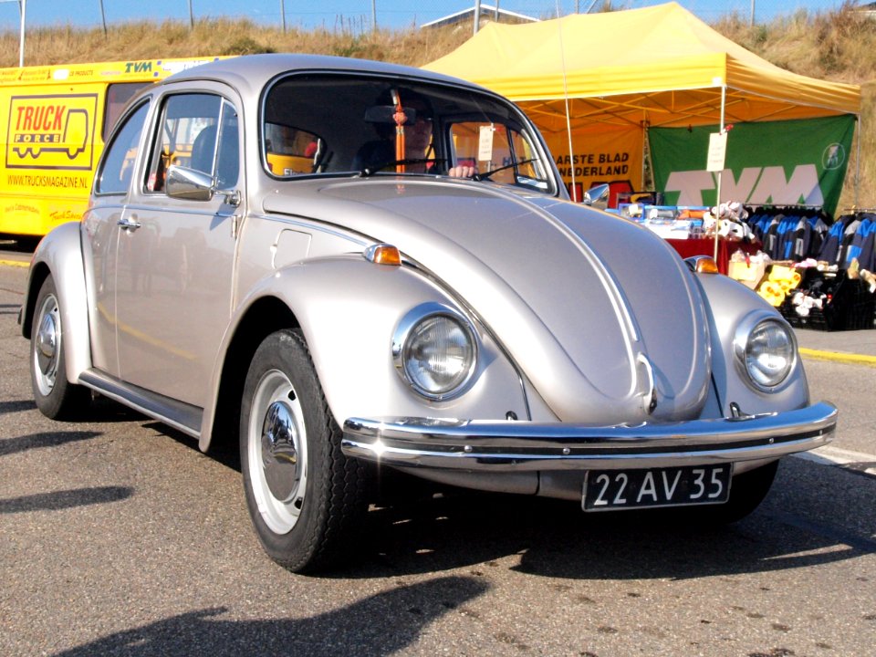 Volkswagen 111121 dutch licence registration 22-AV-35