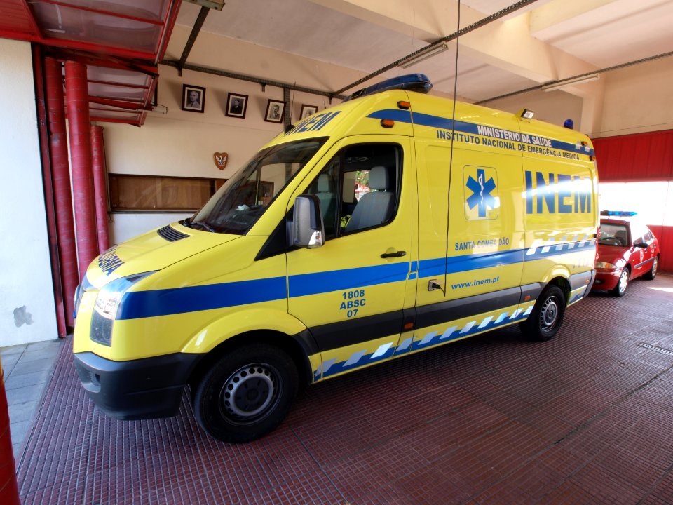 Volkswagen ambulance of the fire department of Santa Comba Dao, Portugal pic