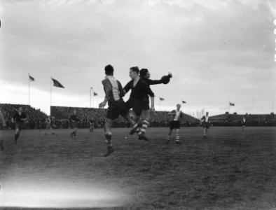 Voetbalwedstrijd Haarlem tegen Neptunia (Delfzijl), Bestanddeelnr 902-0060