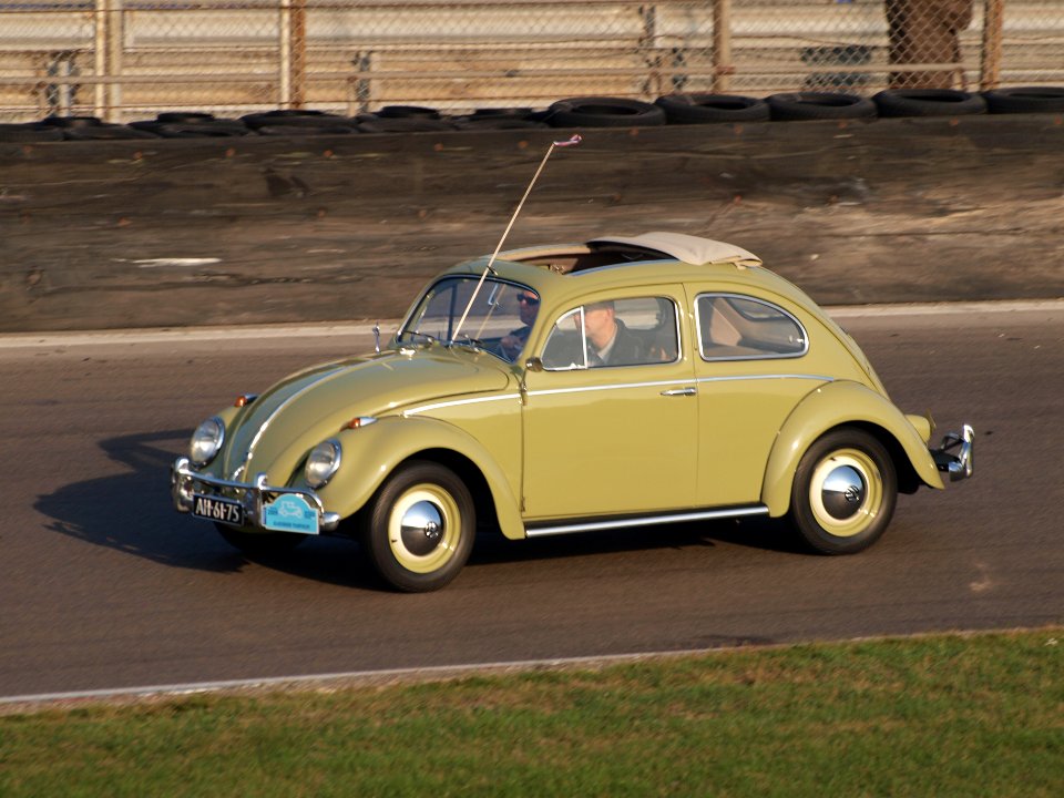 Volkswagen Kever dutch licence registration AH-61-75 pic1