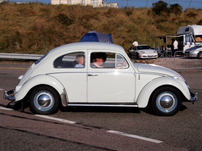 Volkswagen 113 dutch licence registration DR-48-92 pic1