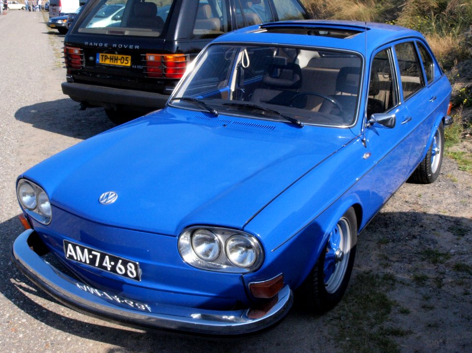 Volkswagen 411L dutch licence registration AM-74-68 pic5