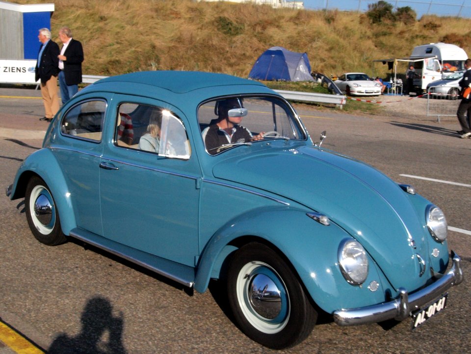 Volkswagen 11 dutch licence registration AL-01-61 pic2