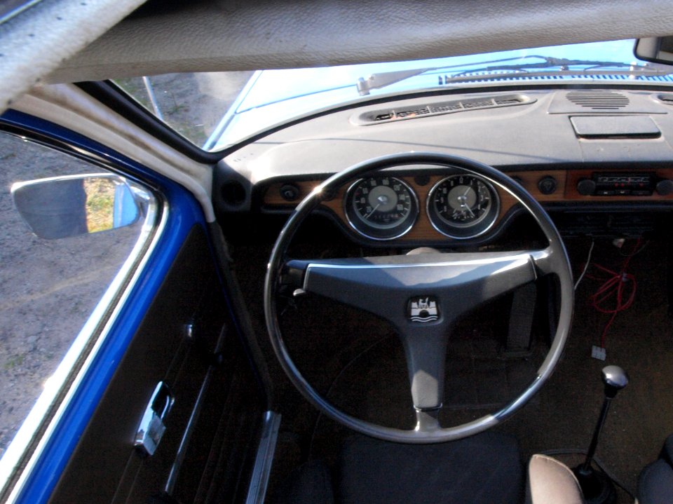 Volkswagen 411L dutch licence registration AM-74-68 pic6