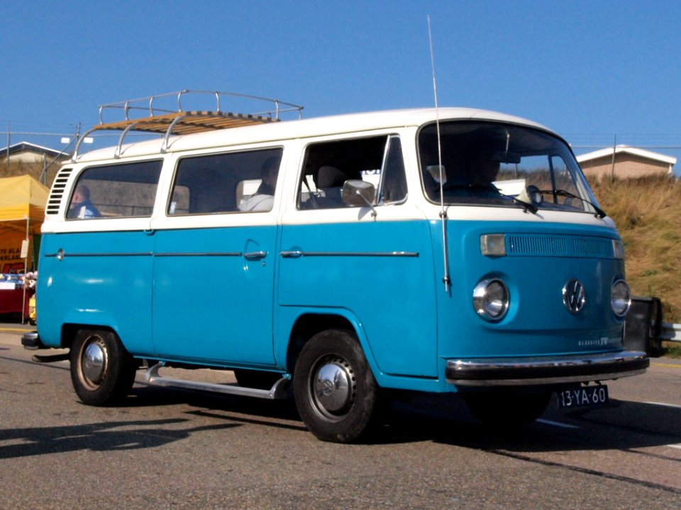Volkswagen 221031 dutch licence registration 13-YA-60 pic3