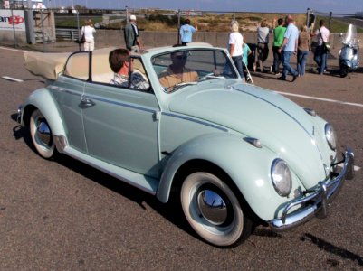 Volkswagen cabrio pic2