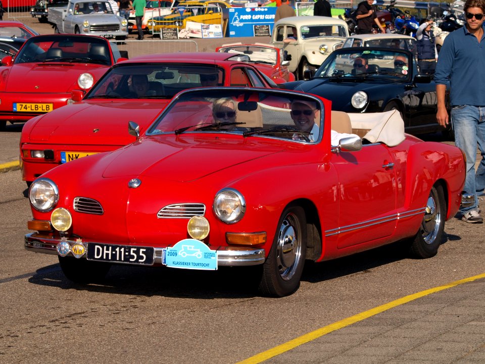 Volkswagen 141 dutch licence registration DH-11-55 pic1