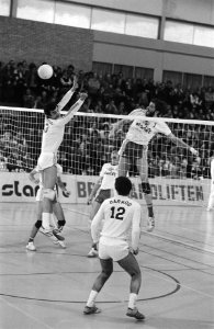 Volleybal Europacup landskampioen StarliftBlokkeer tegen Real Madrid spelmome, Bestanddeelnr 929-5131
