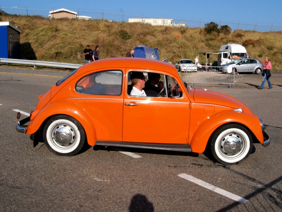 Volkswagen 1200 Beetle 80-NE-97 pic2