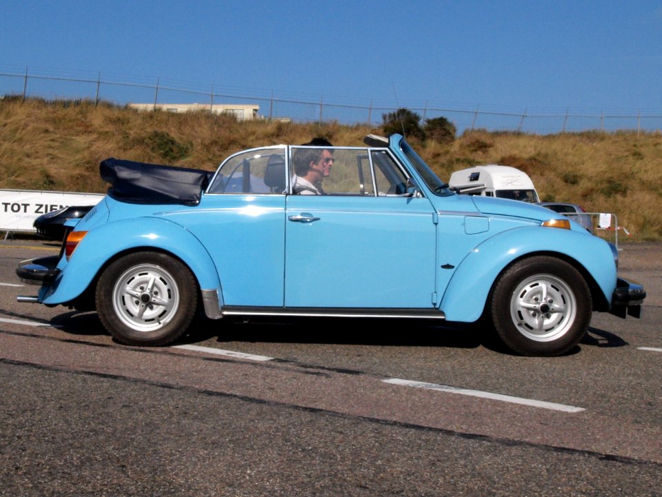 Volkswagen VW Cabriolet dutch licence registration LT-ZX-20 pic1