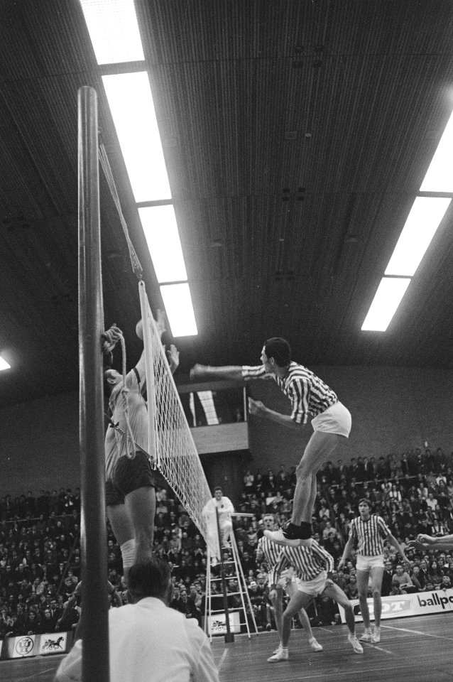 Volleybal Europacup Blokkeer-Spartak Brno, Bestanddeelnr 922-2052
