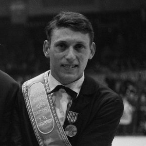 Vlnr Karol Divin (Tsjechoslowakije), Manfred Schnelldorfer en Alain Calmat, Bestanddeelnr 916-1172 (cropped)