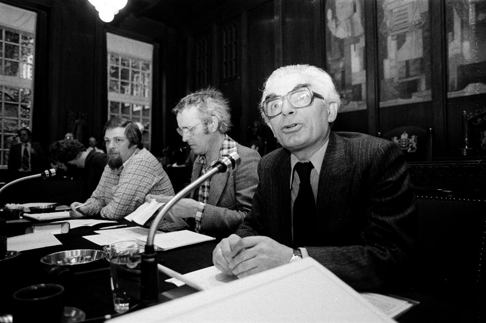Vlnr wethouders Schaefer en Sinnige en burgemeester Polak, Bestanddeelnr 930-5421