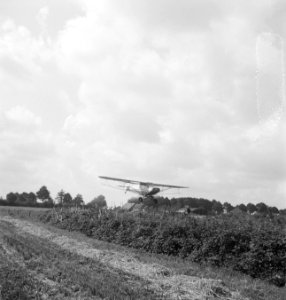 Vliegtuigen, landschappen, Bestanddeelnr 253-4271