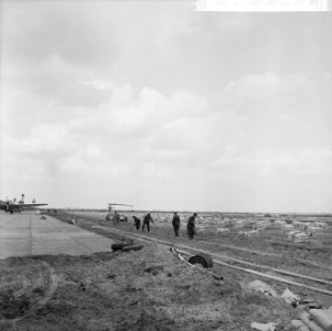 Vliegveld Zestienhoven wordt weer uitgebreid, werkzaamhed en aan het nieuwe beto, Bestanddeelnr 916-3347