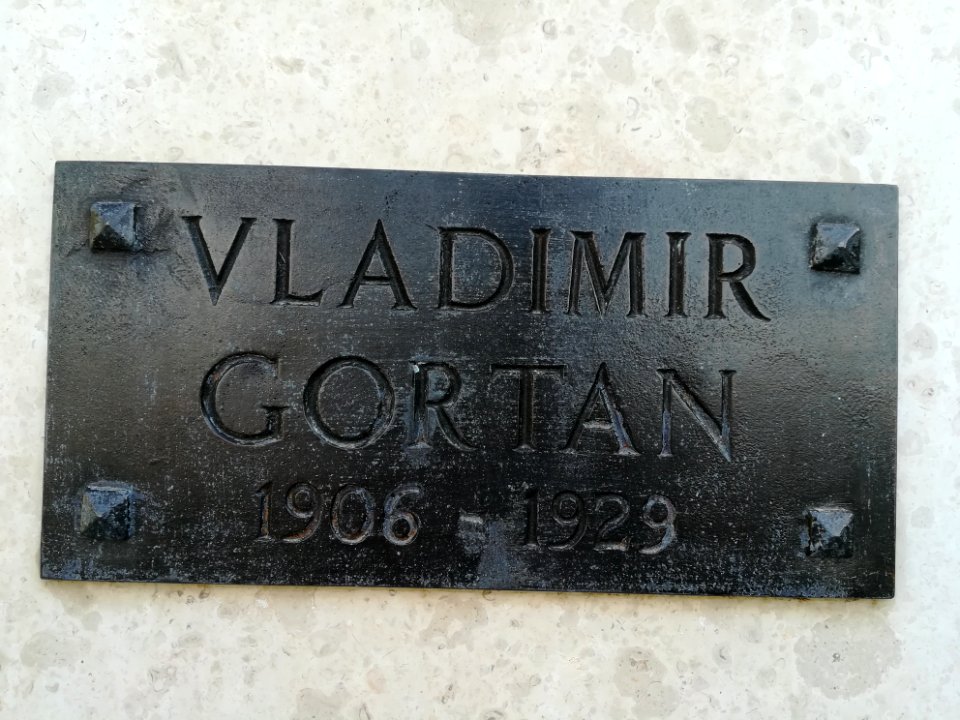 Vladimir Gortan - Titov park (Pula) 04