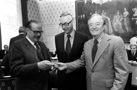 Vlnr senator Scott, Van der Stoel, senator Humphrey, Bestanddeelnr 928-0351