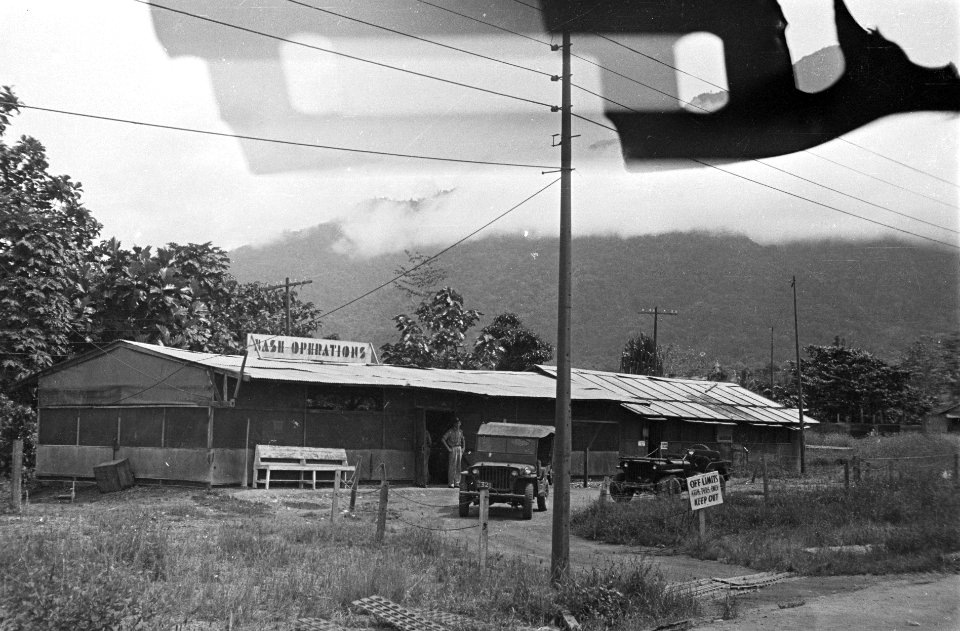 Vliegveld Laha (Ambon) Barak van 'Base Operations', Bestanddeelnr 1434