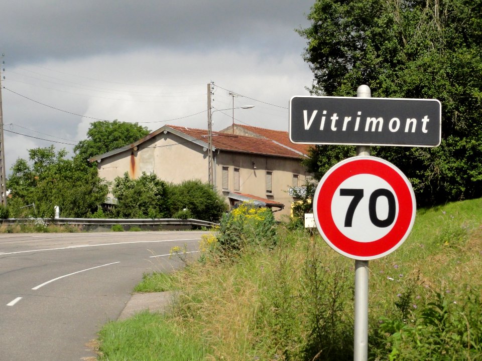 Vitrimont (M-et-M) city limit sign Vitrimont