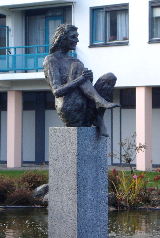 Vlaardingen kunstwerk waternimf