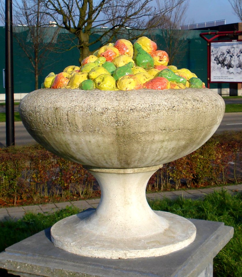 Vlaardingen kunstwerk fruitschaal