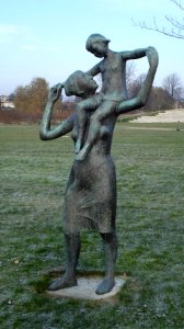 Vlaardingen kunstwerk moeder en kind