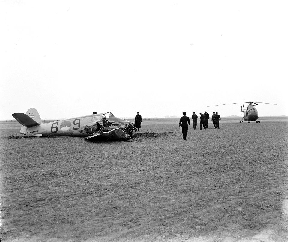 Vliegtuigbotsing bij Hillegom, Bestanddeelnr 906-4000