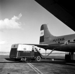 Vliegtuig op vliegveld Hato op Curaçao, Bestanddeelnr 252-7692