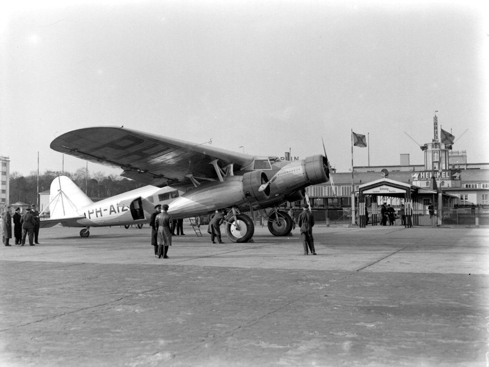 Vliegtuigpersoneel bij de Fokker F.XX PH-AIZ Zilvermeeuw, Bestanddeelnr 189-1261