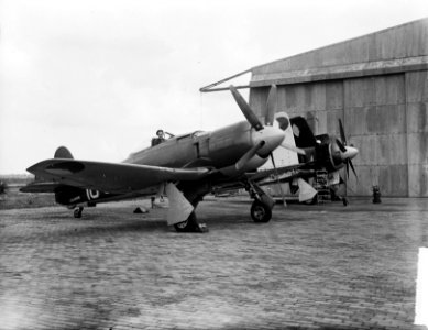 Vliegtuigen op Valkenburg. Hawker Sea Fury, Bestanddeelnr 903-0043