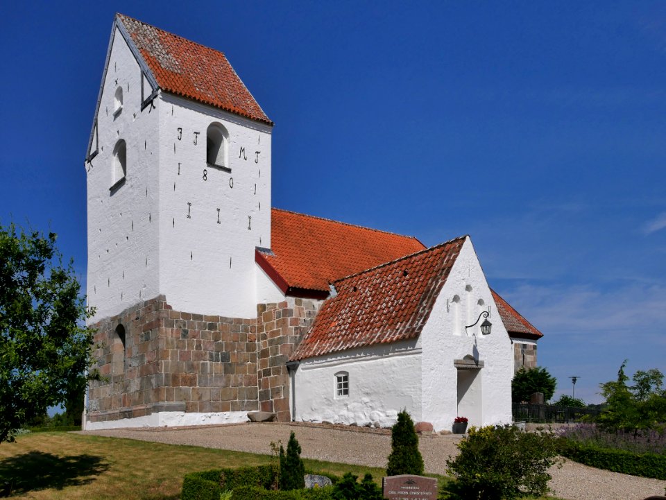ViveKirche1Aussen