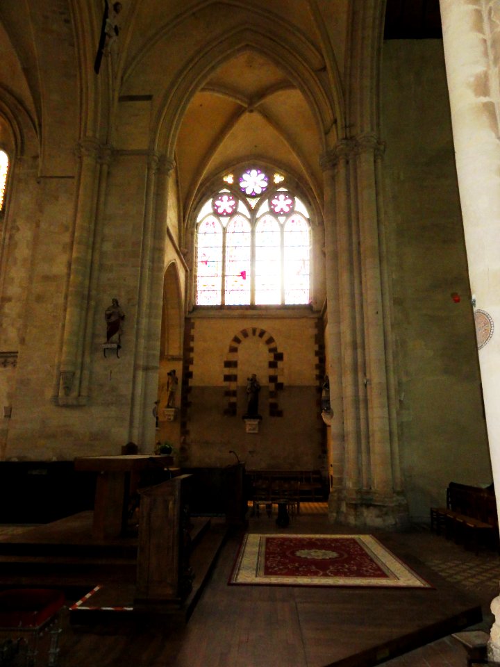 Vivoin (Sarthe) église intérieur, transept