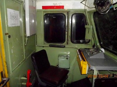 VL10 driver's cabin interior 03