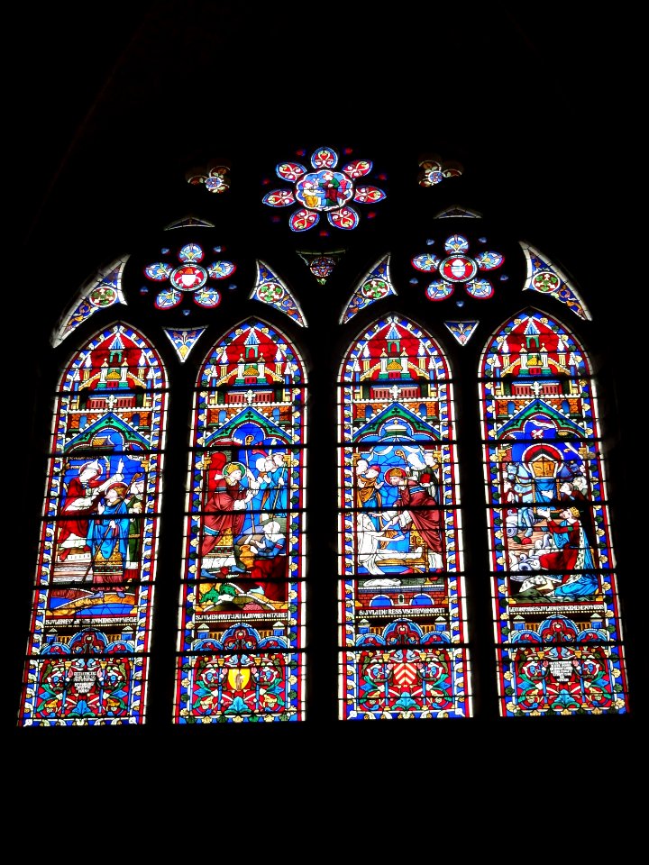 Vivoin (Sarthe) église, vitraux la légende de St. Julien