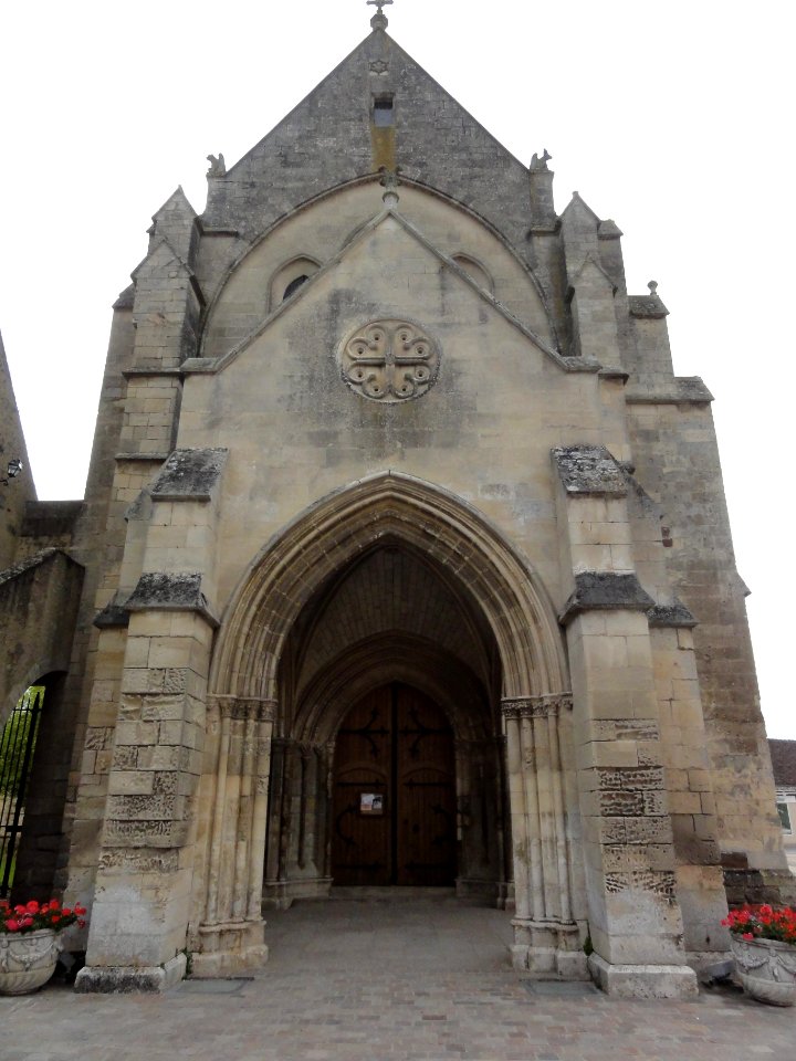 Vivoin (Sarthe) Église Saint-Hippolyte, façade d'entrée