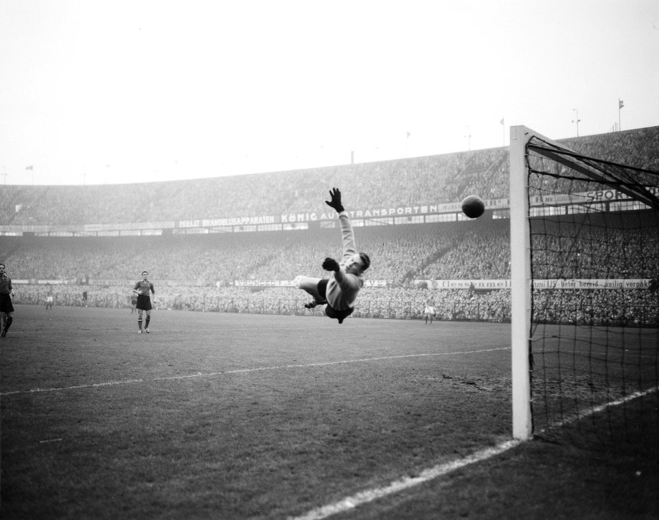 Voetbal Nederland - België 5-2, Bestanddeelnr 909-1220