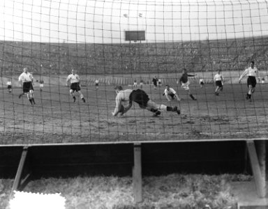 Voetbal Nederland tegen Londen (profs), Bestanddeelnr 906-3417