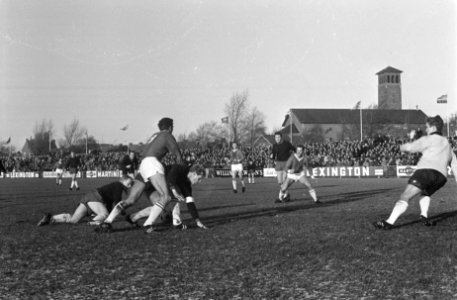 Voetbal Haarlem tegen ADO 2-1, vriendschappelijk, spelmomi, Bestanddeelnr 920-9176