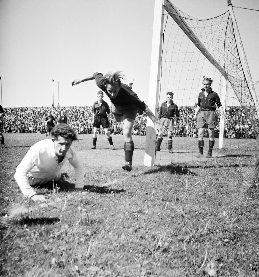 Voetbal Haarlem tegen BVV, Bestanddeelnr 934-6853