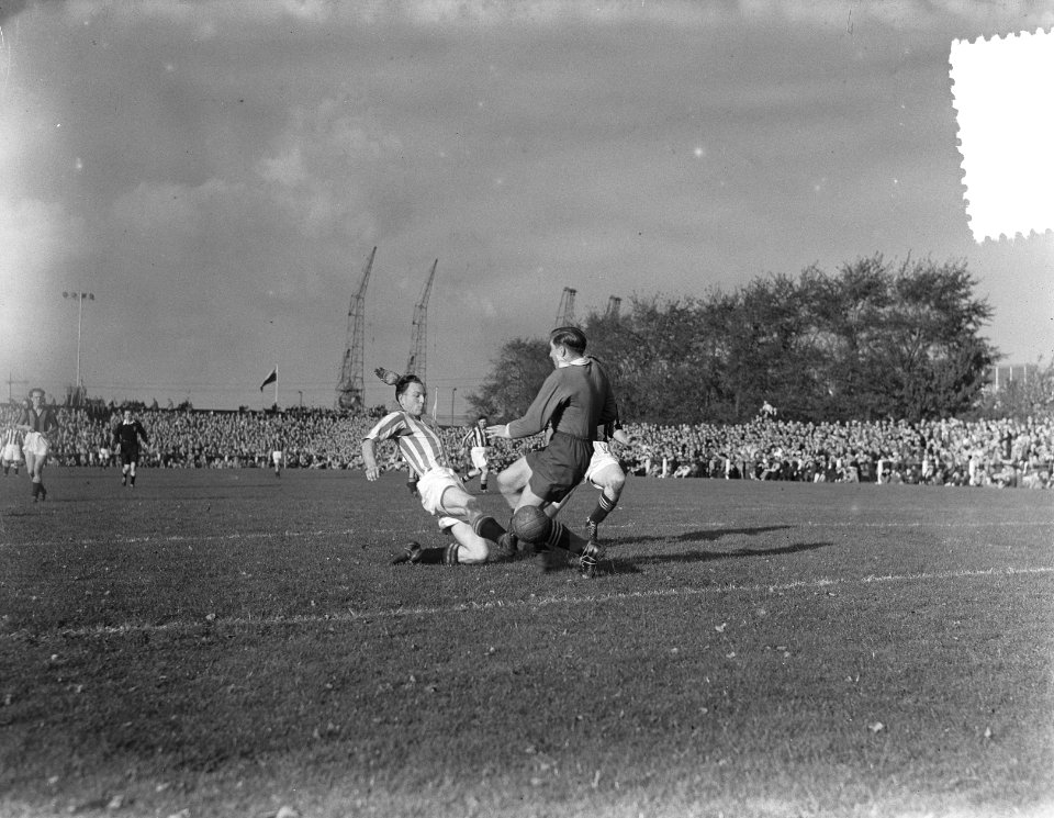 Voetbal DWS tegen Heerenveen 0-2, Bestanddeelnr 905-3560