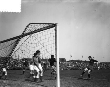 Voetbal Haarlem tegen Stormvogels, Bestanddeelnr 906-4534