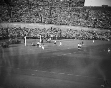 Voetbal Nederland tegen Duitsland in Olympisch Stadion Amsterdam Nederlands doe, Bestanddeelnr 908-4682