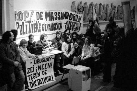 Vluchtelingen uit Uruguay in hongerstaking gegaan uit protest tegen regime hun l, Bestanddeelnr 931-1964