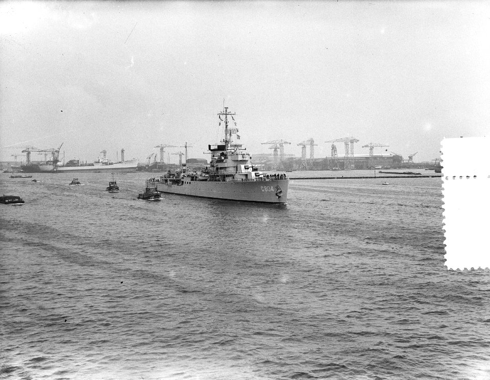 Vlootschouw Amsterdam. Hr. Ms. Tromp, Bestanddeelnr 905-8029