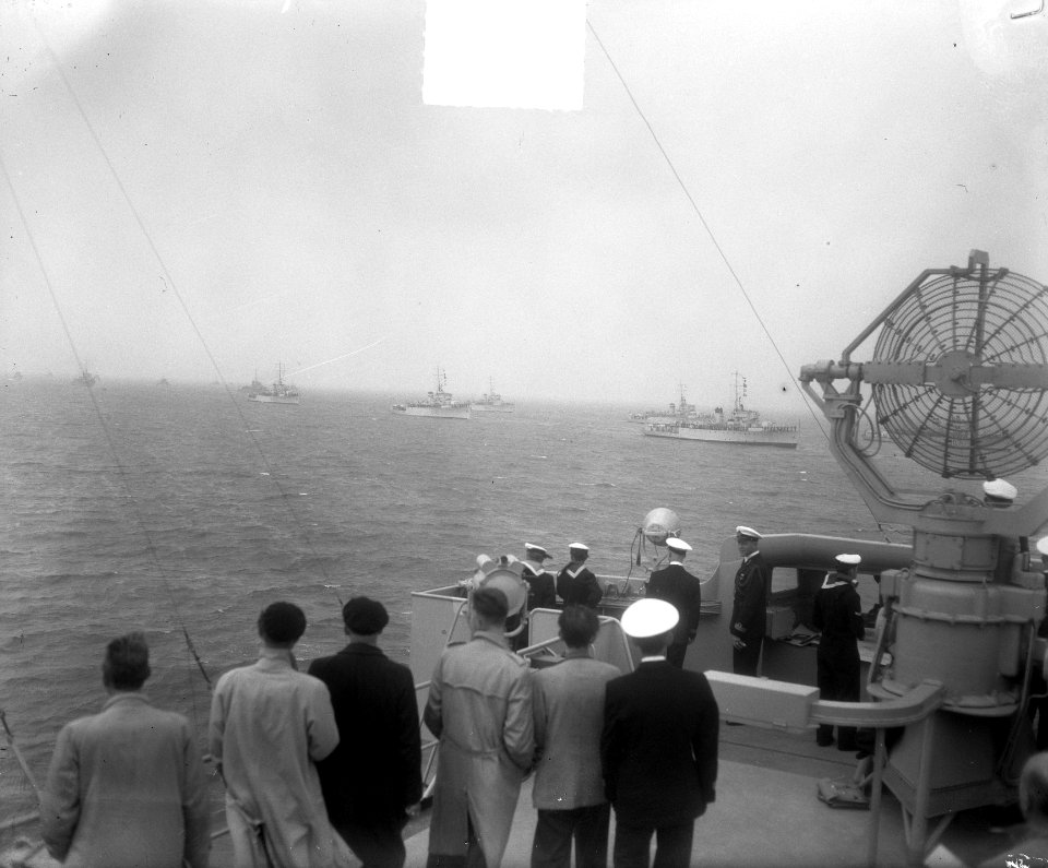 Vlootoefening Factotum. Vlootschouw mijnenvegers voor Scheveningen., Bestanddeelnr 904-6734