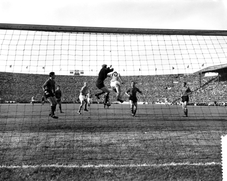 Voetbal Belgie tegen Nederland 1-4 te Antwerpen, spelmomenten, Bestanddeelnr 911-6415