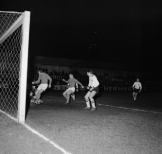 Voetbal Belgie tegen Nederland 2-0 te Aalst in Belgie, Bestanddeelnr 912-2661