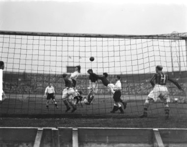 Voetbal. Nederland tegen Djurgarden (Zweden). Spelmoment, Bestanddeelnr 903-7282