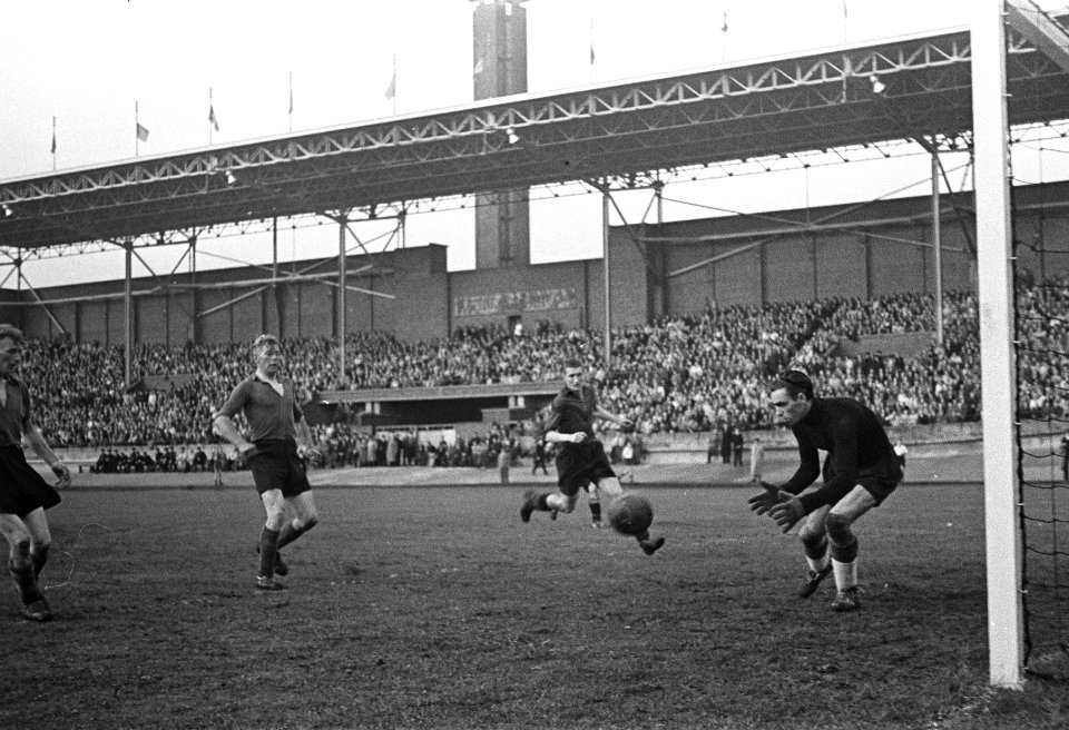 Voetbal AFC-KFC. Moment voor het KFC doel, Bestanddeelnr 901-8020