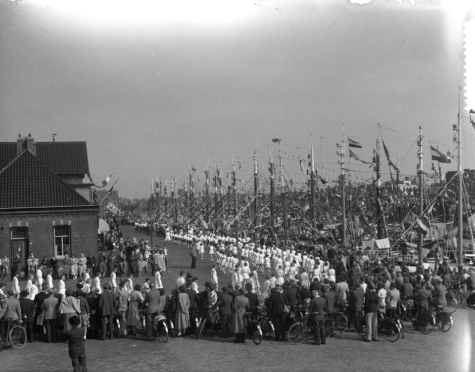 Vlaggetjesdag IJmuiden, Bestanddeelnr 905-1158